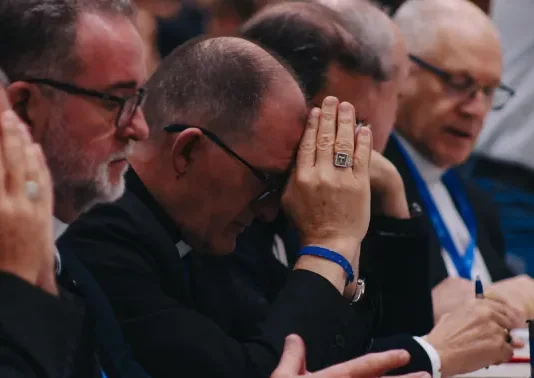 Em Aparecida, retiro dos bispos da CNBB conclui com oração pela paz e adoração ao Santíssimo