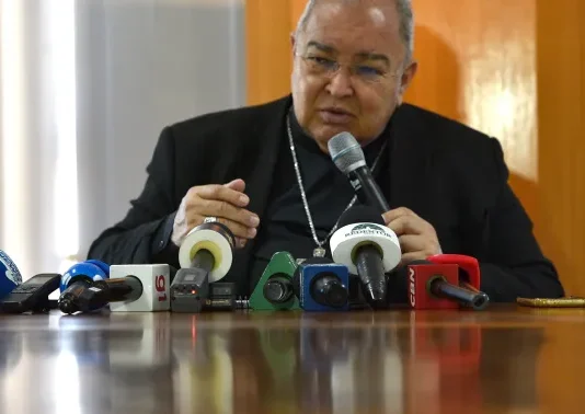 Em ano eleitoral, arquidiocese do Rio define regras para atender candidatos e políticos e reforça caráter apartidário